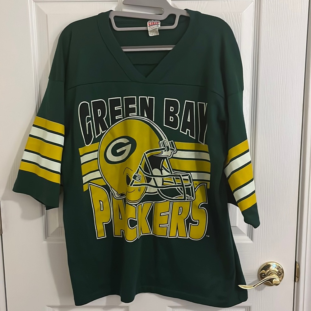 GARAN Vintage Green Bay Packers Graphic Print 1/2 Sleeve Jersey Stripe Shirt. L.
